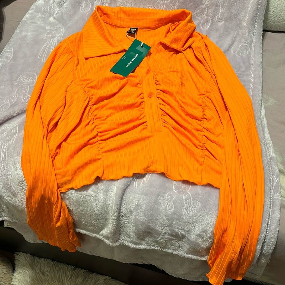 SHEIN-Essnce-Ruched-Button-Front-Ribbed-Knit-Tee